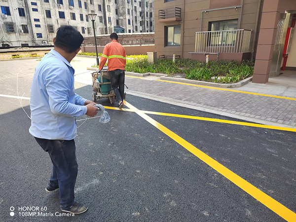 飞扬苏州张家港小区道路划线新胜花苑项目